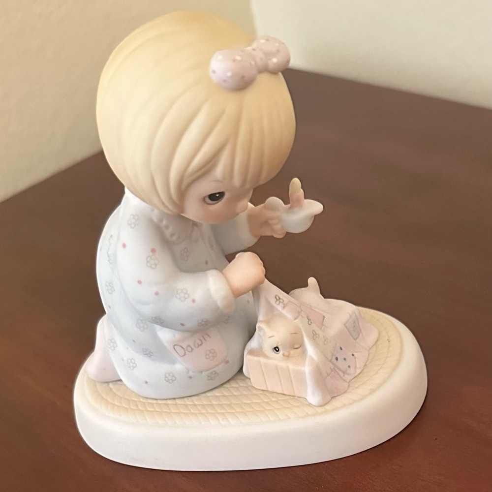 1983 Precious Moments "Dawn's Early Light"